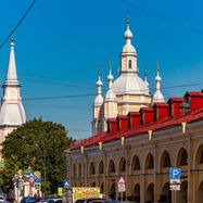 Экскурсия по дворам и парадным Васильевского острова