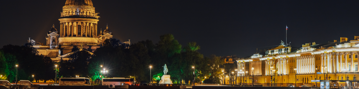 Вечерний Петербург: магия огней и легенд
