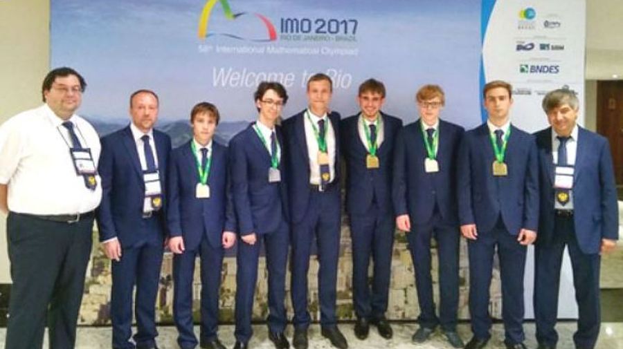 Петербургские школьники завоевали золото математической олимпиады в Бразилии и физической олимпиады в Индонезии