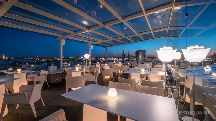 Панорамная терраса гостиницы Hotel Indigo St. Petersburg