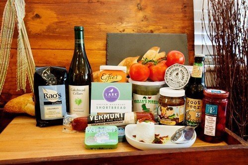 Ярмарка "Wine Meat & Cheese & дизайн-маркет"