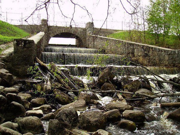 Водопад на реке Караста