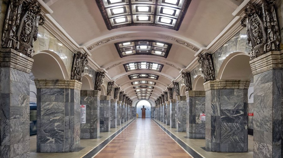 Вокруг Петербурга проложат кольцевую линию метро