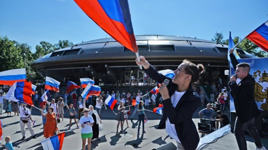 Праздничный флешмоб «Россия. Движение. Жизнь»