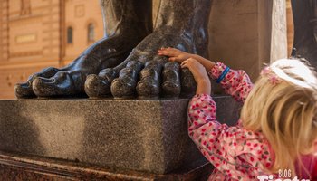 Памятники Петербурга, которые нужно потереть, чтобы желание исполнилось