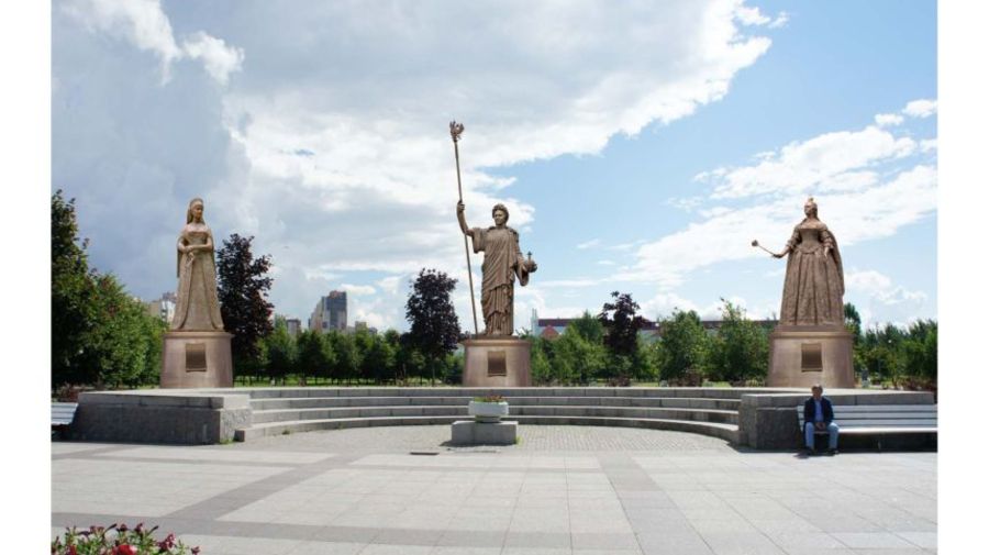 Сразу 14 памятников Зураба Церетели установят в Парке 300-летия Петербурга
