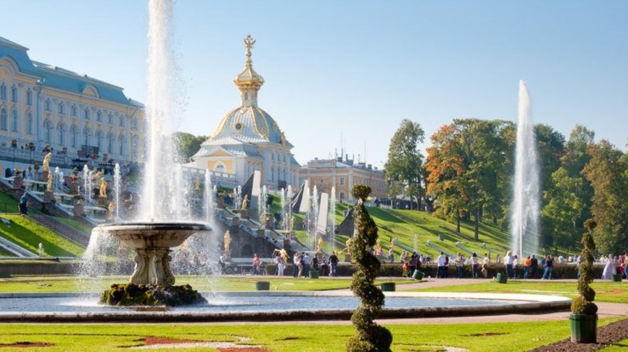 Петергоф установил новый рекорд посещаемости