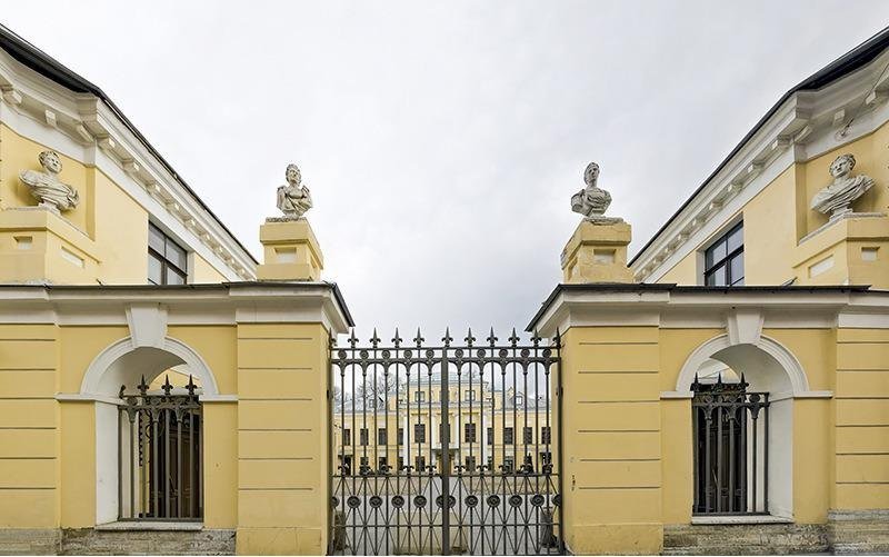 Дворец графов Бобринских