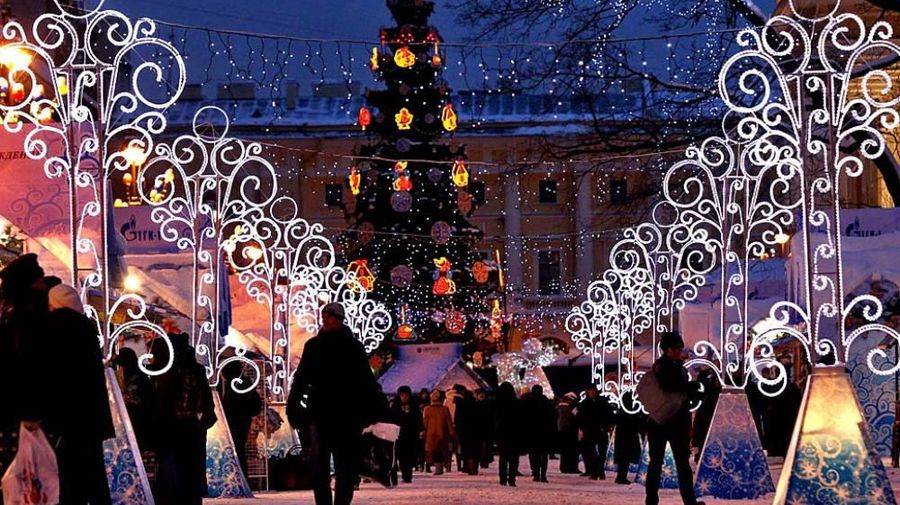 Новогодние огни Петербурга зажгутся 20 декабря