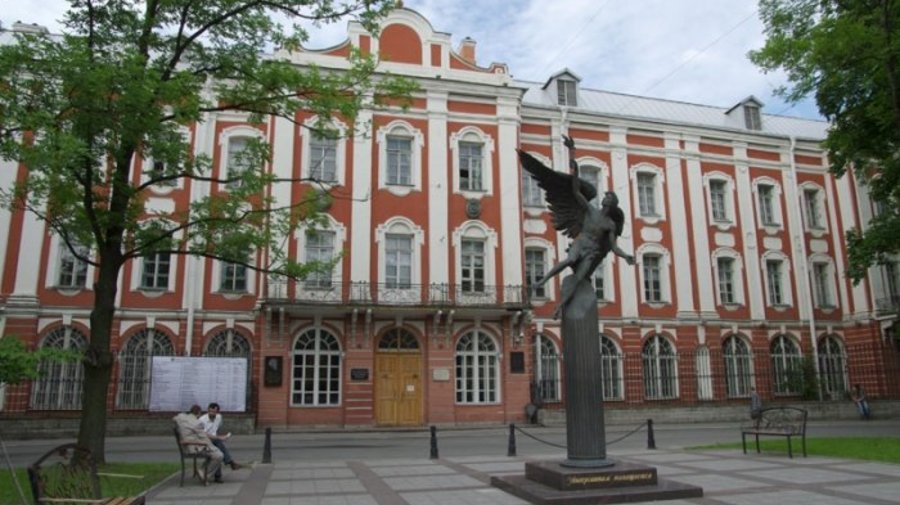 СПбГУ выложил в свободный доступ больше трёхсот аудиоверсий лекций преподавателей