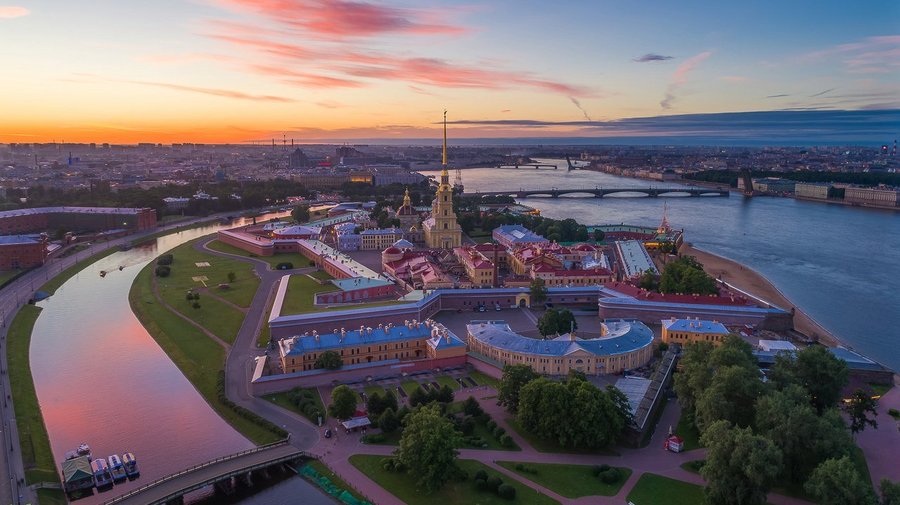 Петербург стал лучшим культурным направлением и самым привлекательным городом мира для туристов