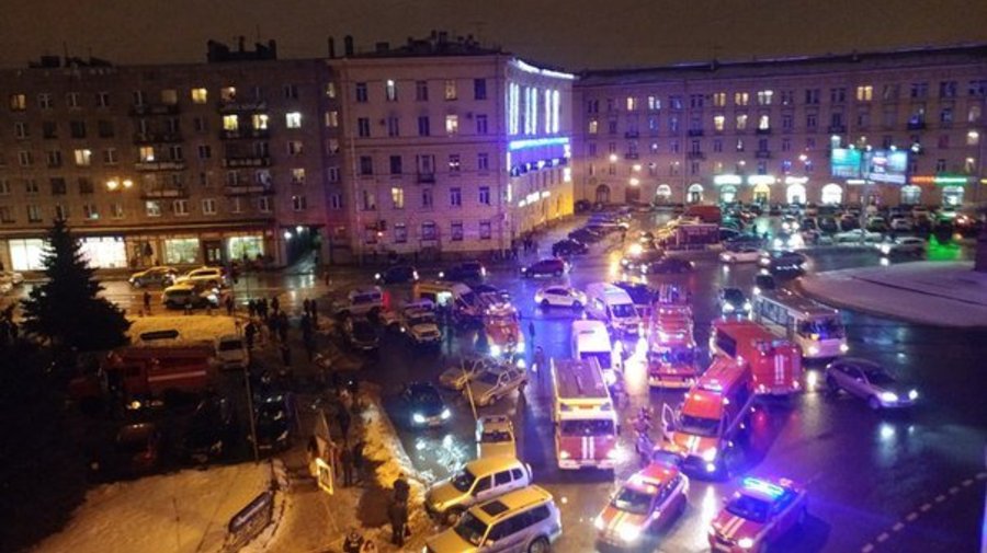 В супермаркете на Кондратьевском проспекте взорвалось неустановленное взрывное устройство