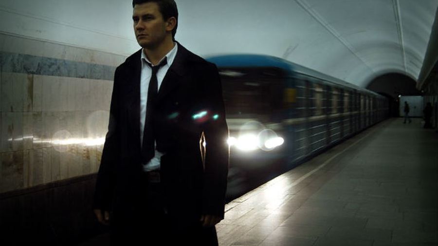 По роману автора «Метро 2033» поставят спектакль