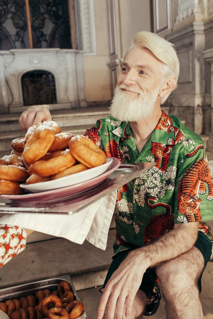 Петербургские пышки прорекламировал динозавр | Blog Fiesta