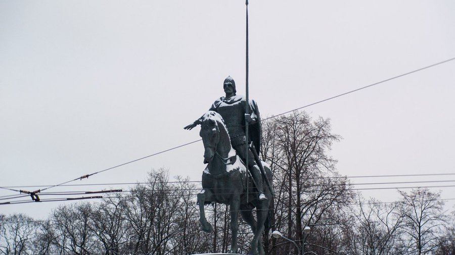 Площадь Александра Невского