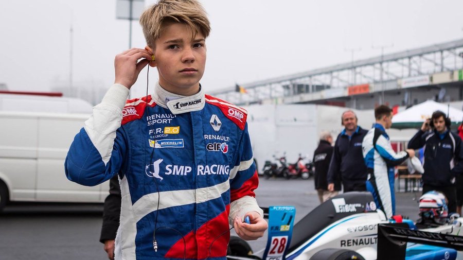 18-летний гонщик из Петербурга одержал первую победу в чемпионате Toyota Racing Series