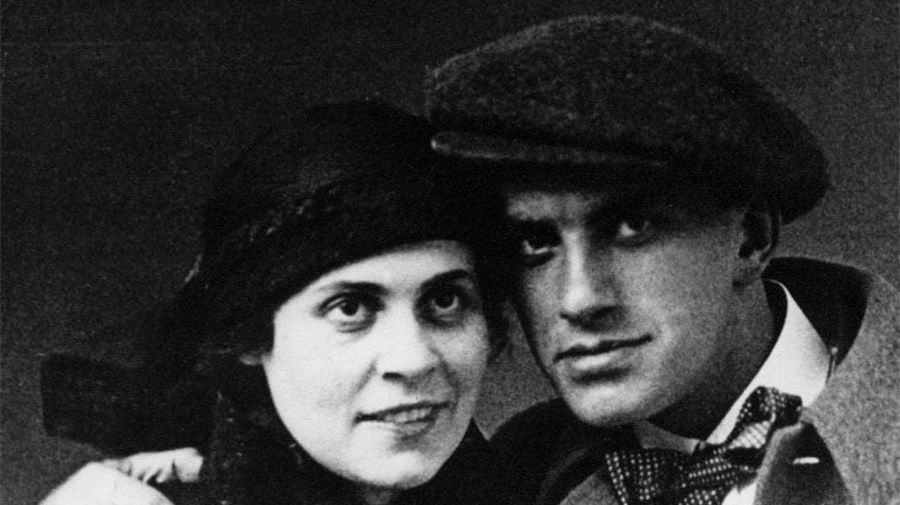 О любви Владимира Маяковского снимут фильм 