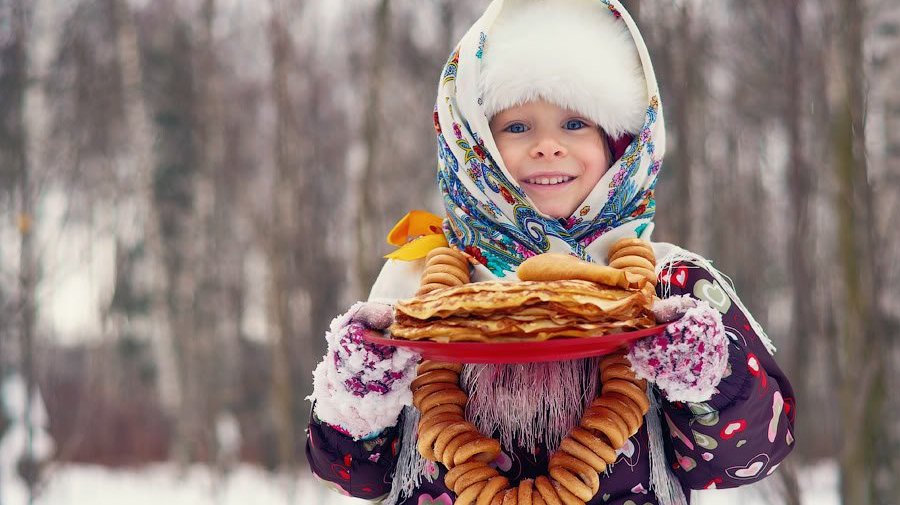 Заказывая блины в кафе, петербуржцы смогут помочь детям