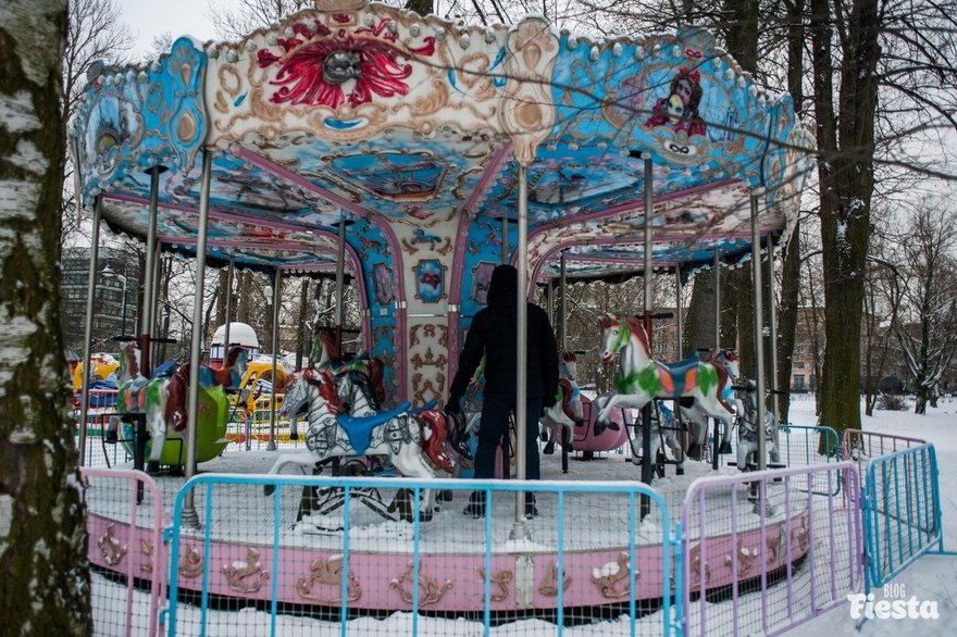 Парк имени Бабушкина в Санкт-Петербурге. Парк имени Бабушкина аттракционы. Парк сказок Бабушкина в Санкт-Петербурге. Парк имени Бабушкина каток. Парк бабушкина спб масленица