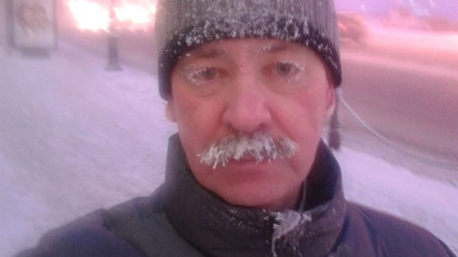 Главный синоптик Петербурга подхватил фэшн-тренд, заданный нерпёнком Крошиком