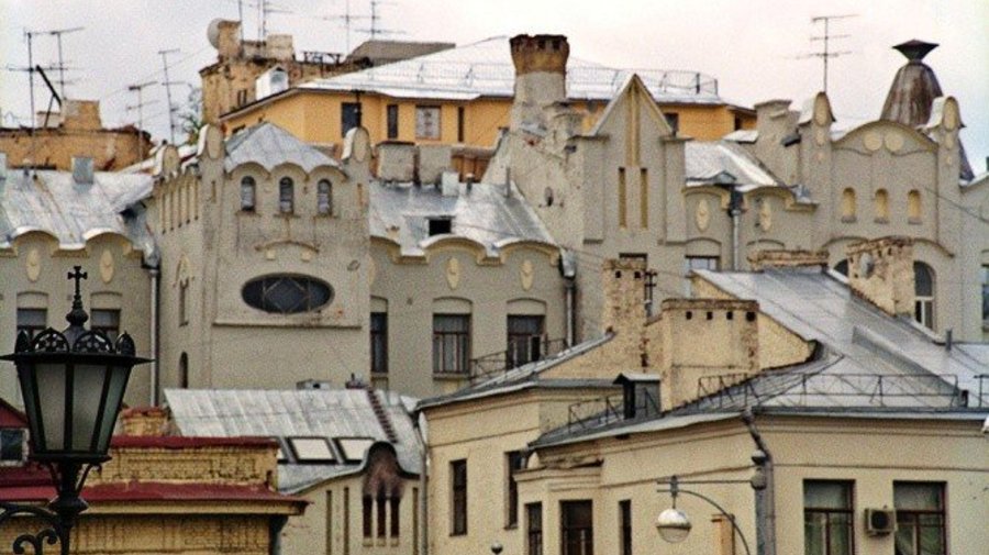 Почти все старые жилые дома в Москве превратят в гостиницы