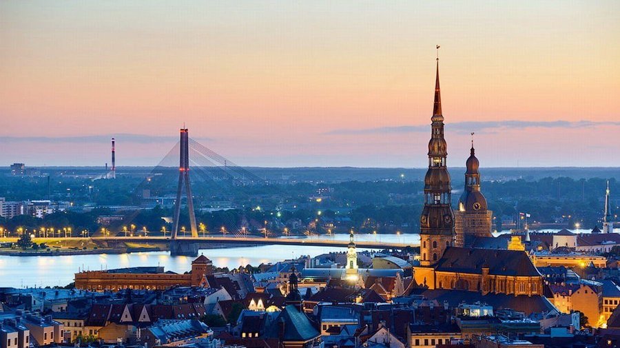 Lux Express распродаёт билеты в Хельсинки, Ригу и города Эстонии по цене от 600 рублей