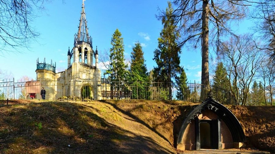 Шуваловский парк
