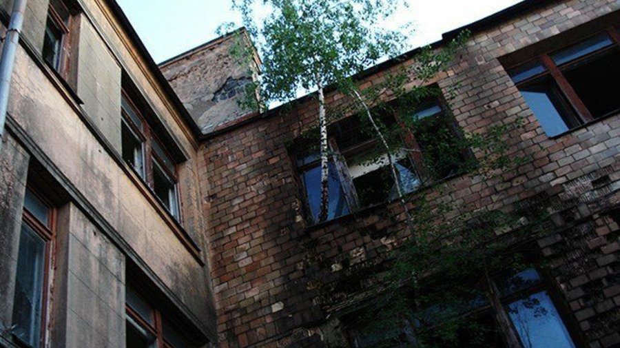 Заброшенная школа Зои и Александра Космодемьянских