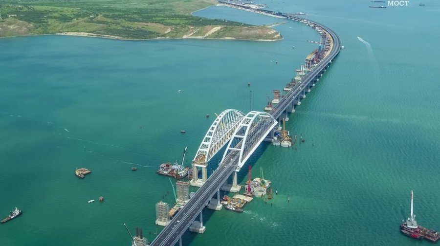Движение по Крымскому мосту начнётся уже 16 мая