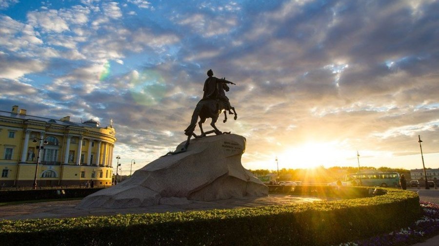 Возложение цветов