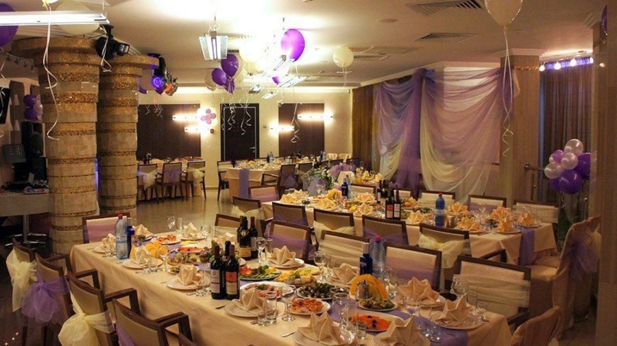 http://www.zolotofm.ru/galery/banquet.php