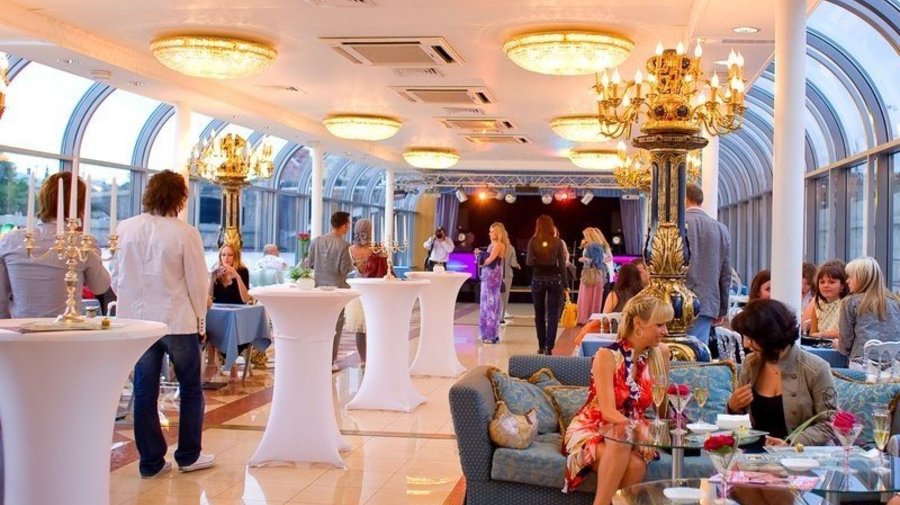http://riverpalace.ru/ru/gallery
