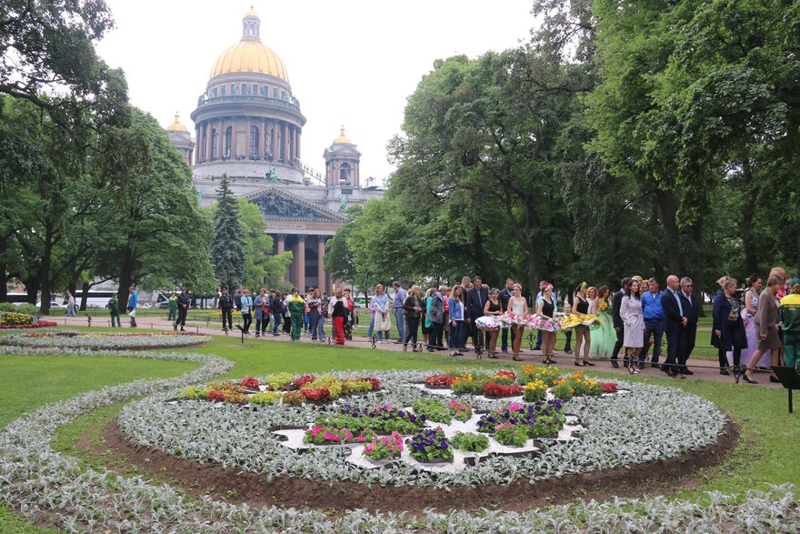 Александровский сад в санкт петербурге