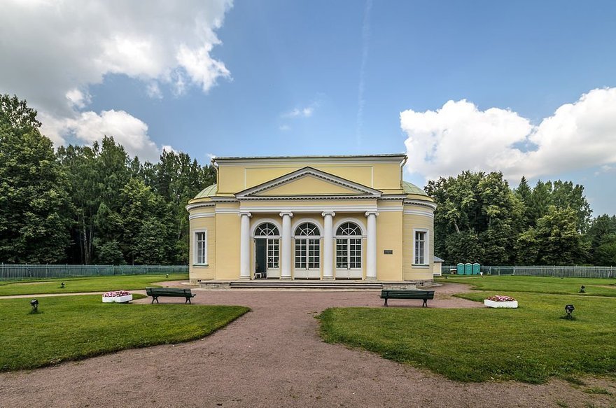 Бесплатные концерты в павильоне «Круглый зал»