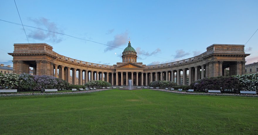 12:30 — Казанский собор