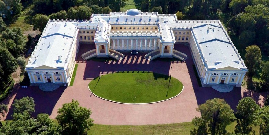 Александровский дворец в Царском Селе откроют для посетителей в следующем году