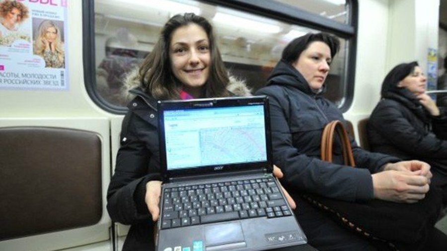Бесплатный Wi-Fi заработает еще на двух линиях метро