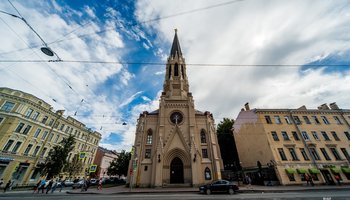 Прогулка по проходным дворам Васильевского острова 