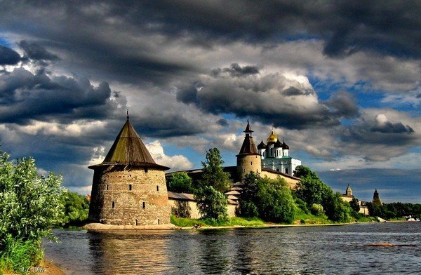 Съездить в Псков