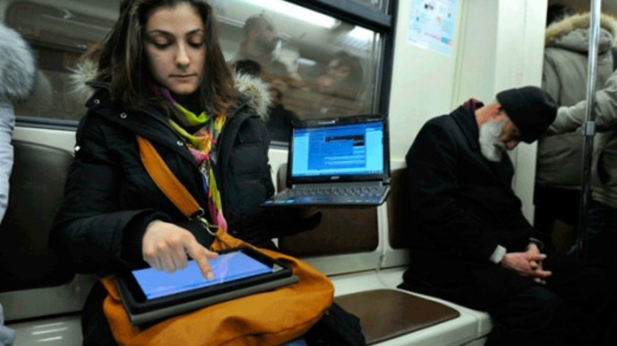 В вагонах метро может появиться WiFi
