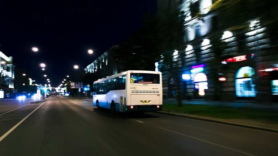 Ночные автобусы будут работать три ночи подряд в ноябрьские праздники