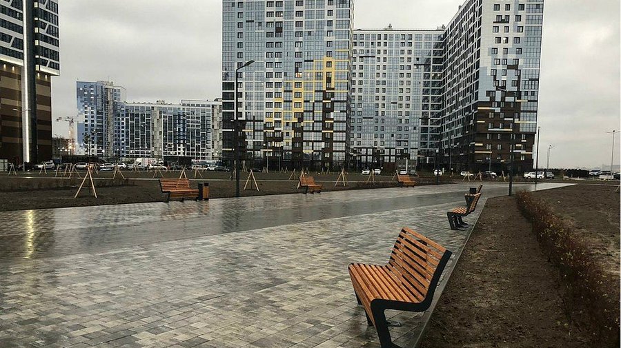 Жители Васильевского острова добились появления сквера вместо незаконной парковки