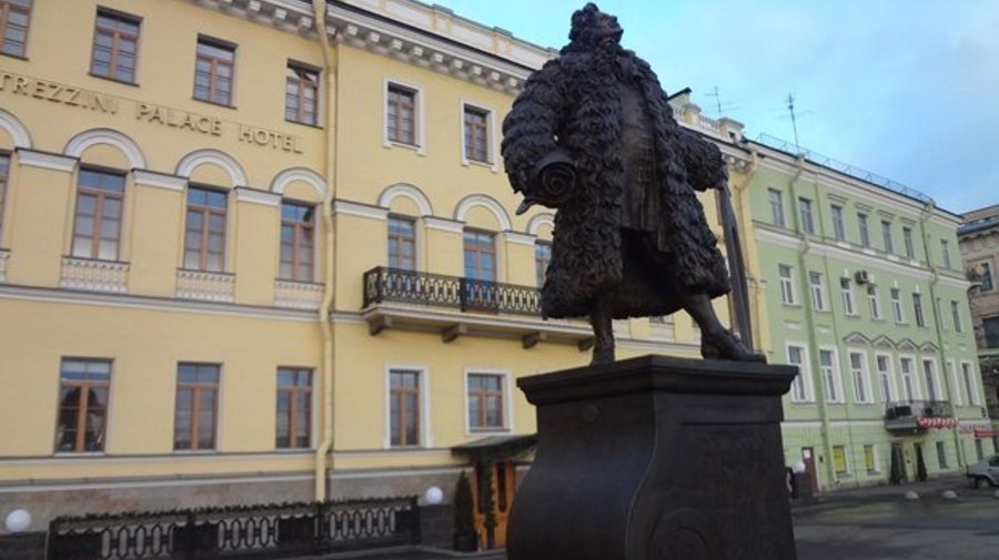 В Петербурге состоялось открытие памятника Доменико Трезини