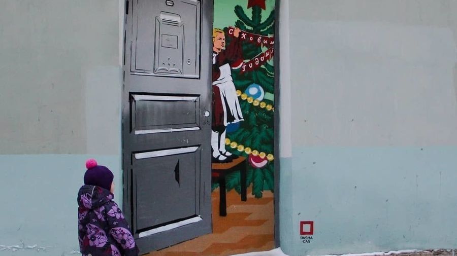«Прекратить войну с искусством»: депутаты ЗакСа хотят легализовать уличные граффити 
