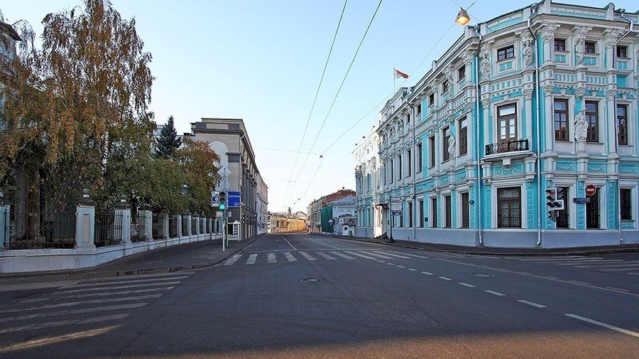 Тротуары в Москве расширят и благоустроят