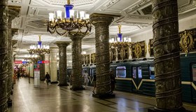 Надо знать: что символизирует синяя буква на логотипе петербургского метро 