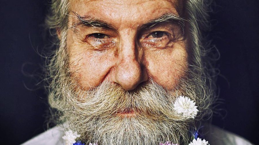 Петербургский фотограф выпустила календарь со снимками своего 81-летнего дяди, который борется с раком