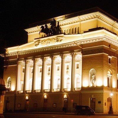 Александринский театр перенес премьеру спектакля "Нана" из-за коронавируса Sobak