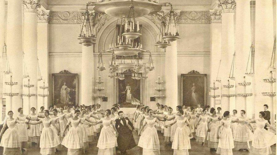 В Петербурге откроется «Клуб благородных девиц»