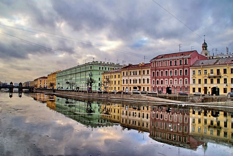 4. Фонтанка раньше носила название Ерик